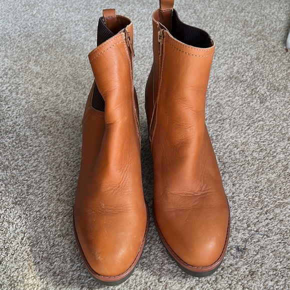 Naturalizer Ankle Bootie - Picture 2 of 6